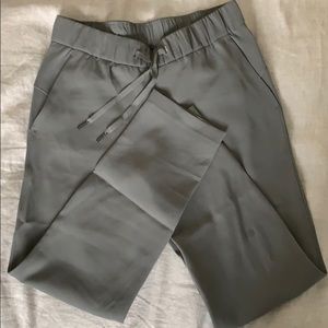 Lululemon on the fly 7/8 woven pant